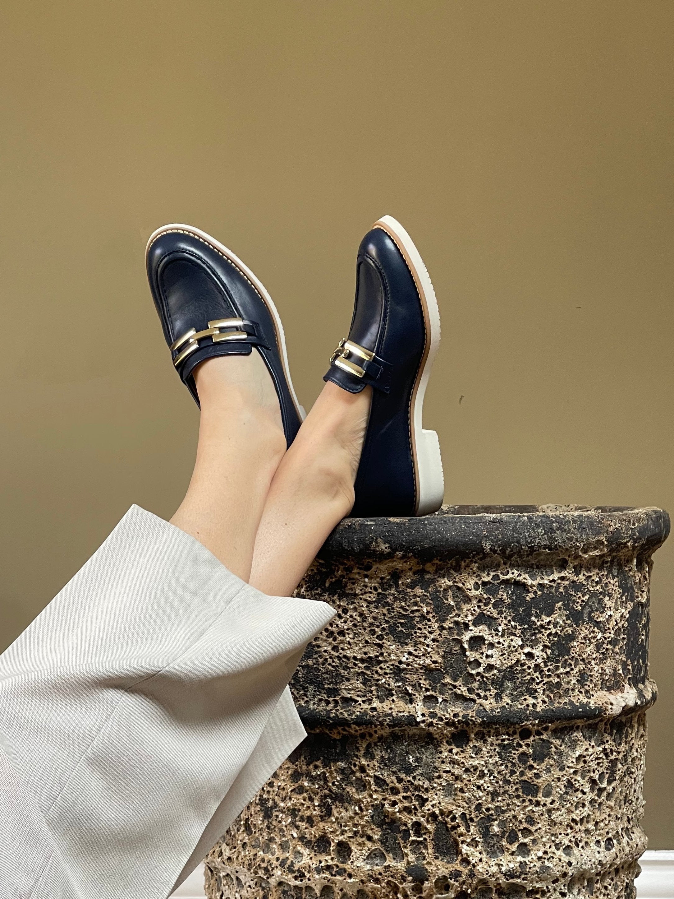 Flats & Loafers